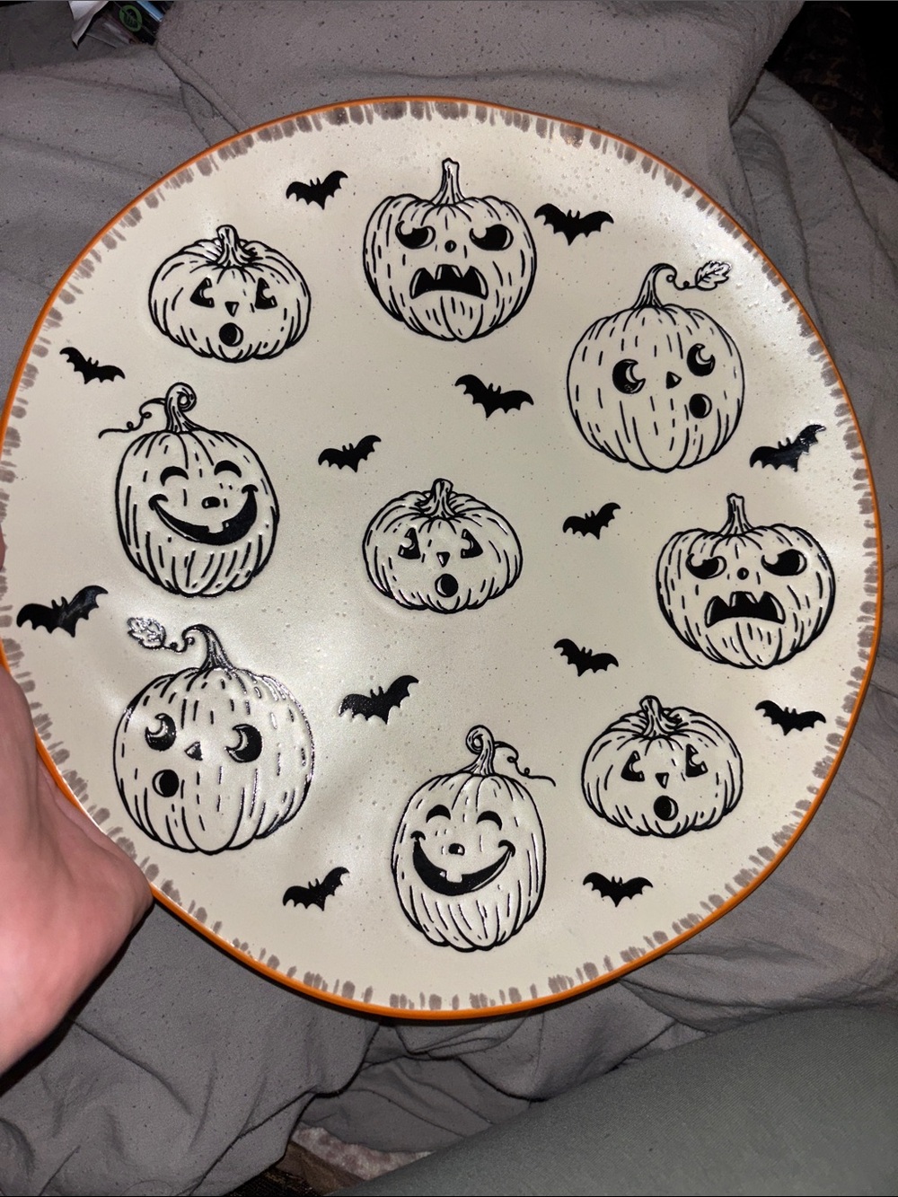 Halloween Pumpkin w/ bats Ceramic dinner Plates- White & Orange set of 4 plates